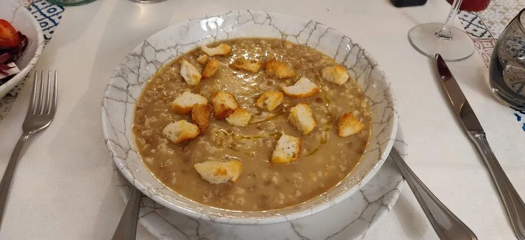 Akarsh Kidiyur Sathish_Mamma Ciccia Café_Abbadia Lariana_review