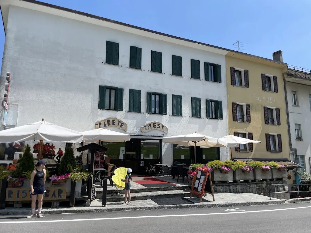 Parete Ovest ristobar restaurant in Abbadia Lariana