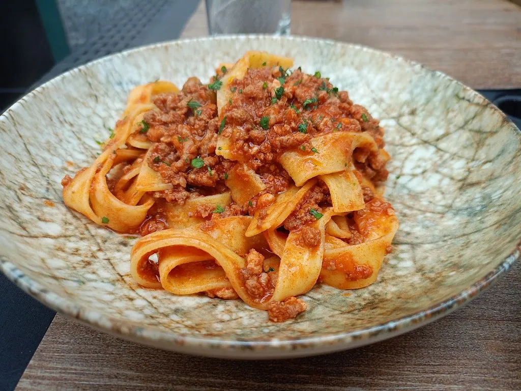 Parete Ovest ristobar_Abbadia Lariana_slider_image_3