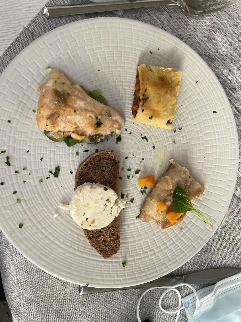 Edward Callus_Riva Granda_Abbadia Lariana_review