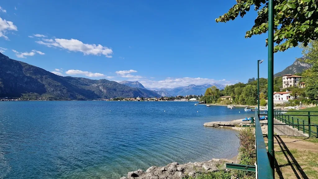 Spiaggia di Abbadia Lariana restaurant in Abbadia Lariana