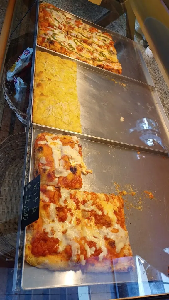 Menu_Aluura Focacceria e Alimentari_Abbadia Lariana_image_2