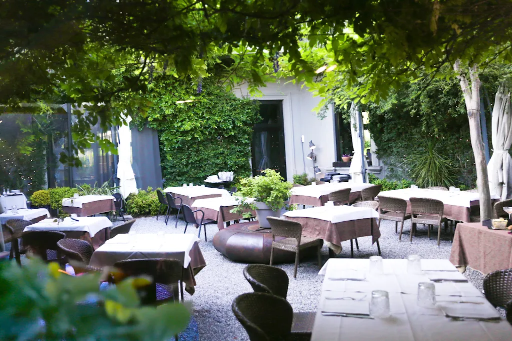 Galli & Gufi_Abbadia Lariana_slider_image_1