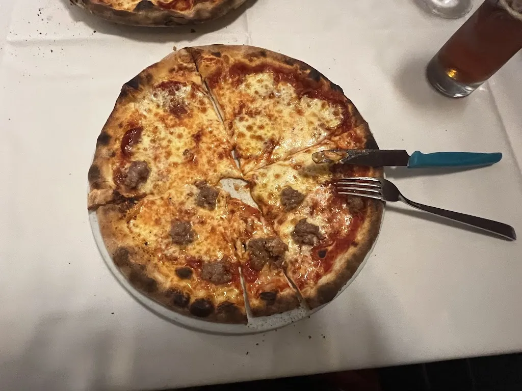 Gloria G_Pizzeria Rosalba_Abbadia Lariana_review