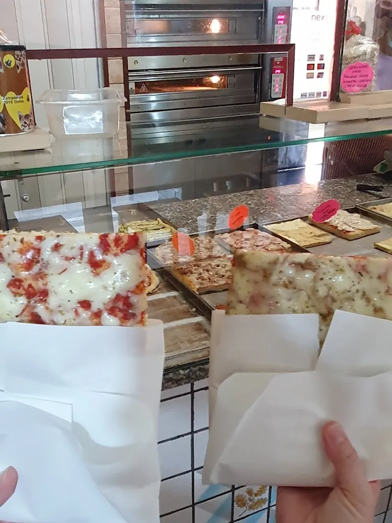 A Monty_Focacceria Ligure_Abbadia Lariana_review