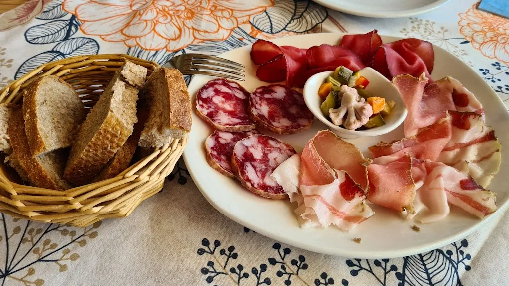 Rifugio Soldanella Di Taramelli Mauro_Abbadia Lariana_slider_image_3