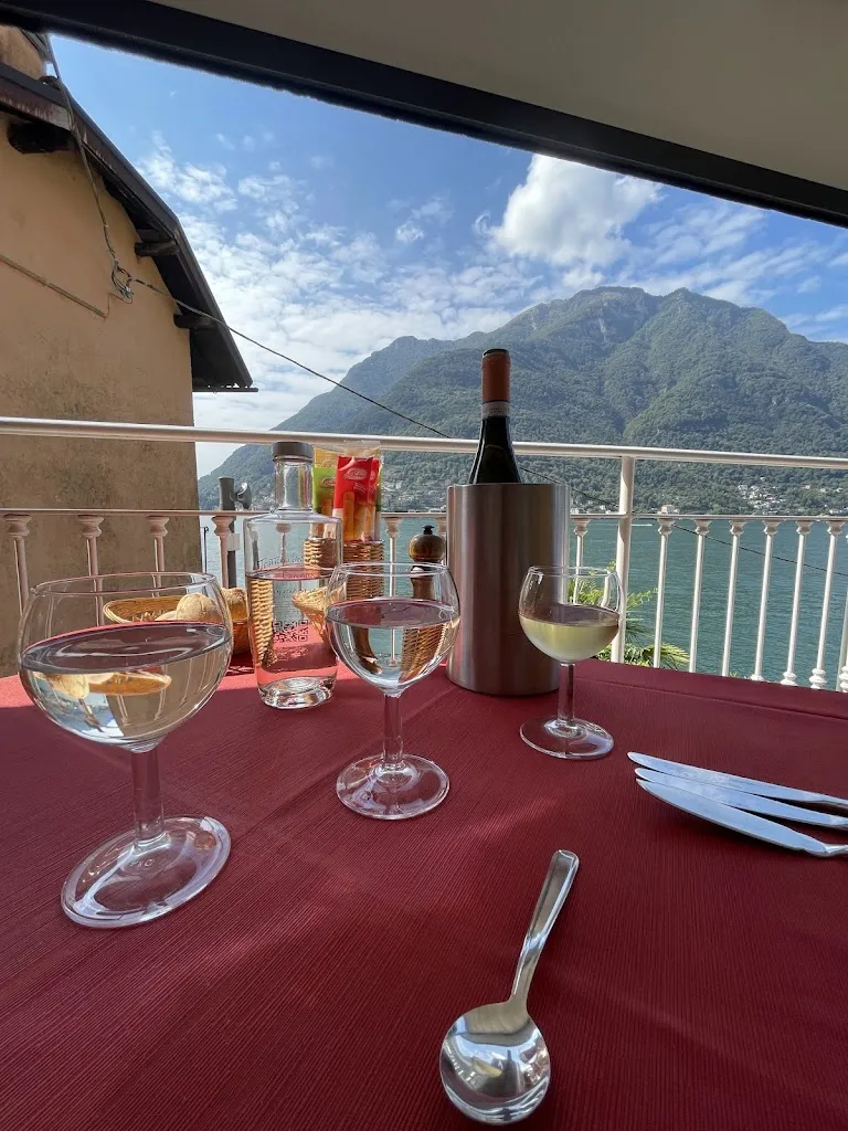 Dominic Angelo_Trattoria del Porto_Abbadia Lariana_review