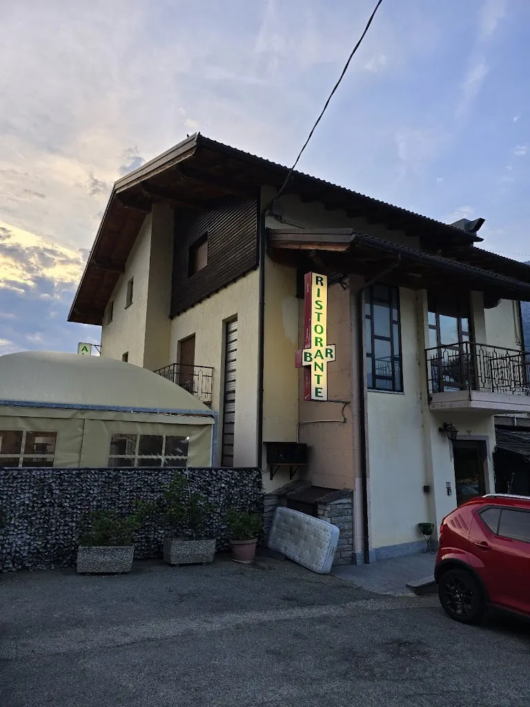 Nicola Lamonica_Locanda Rita da Vito Ristorante Pizzeria Affittacamere_Pontey_review