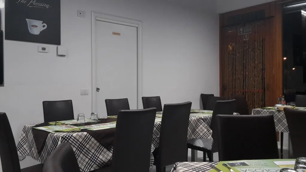 Pizza Golosa Di Rahman Habibur restaurant in Aicurzio