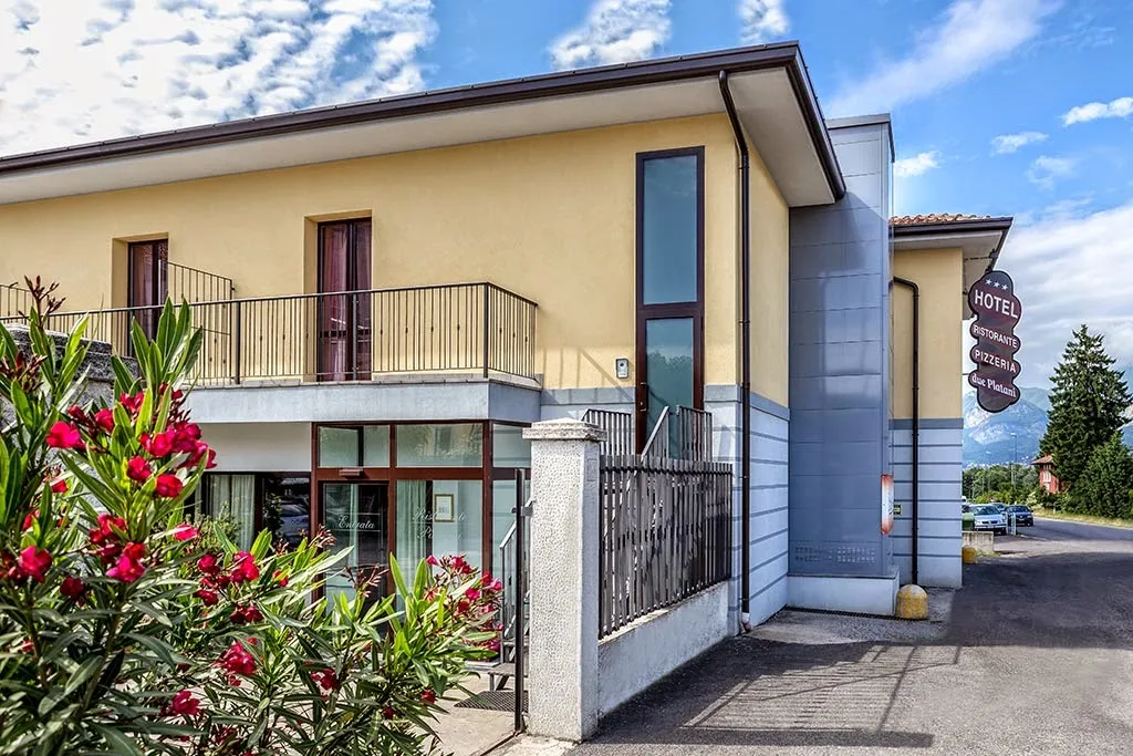 Hotel Ristorante Due Platani restaurant in Airuno