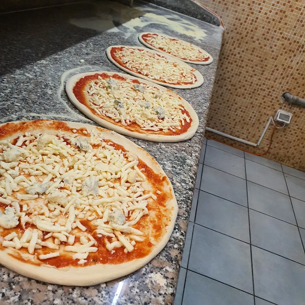 Menu_L'orso Bianco...pizzeria d'asporto...forno a legna...specialita kebap_Airuno_image_9