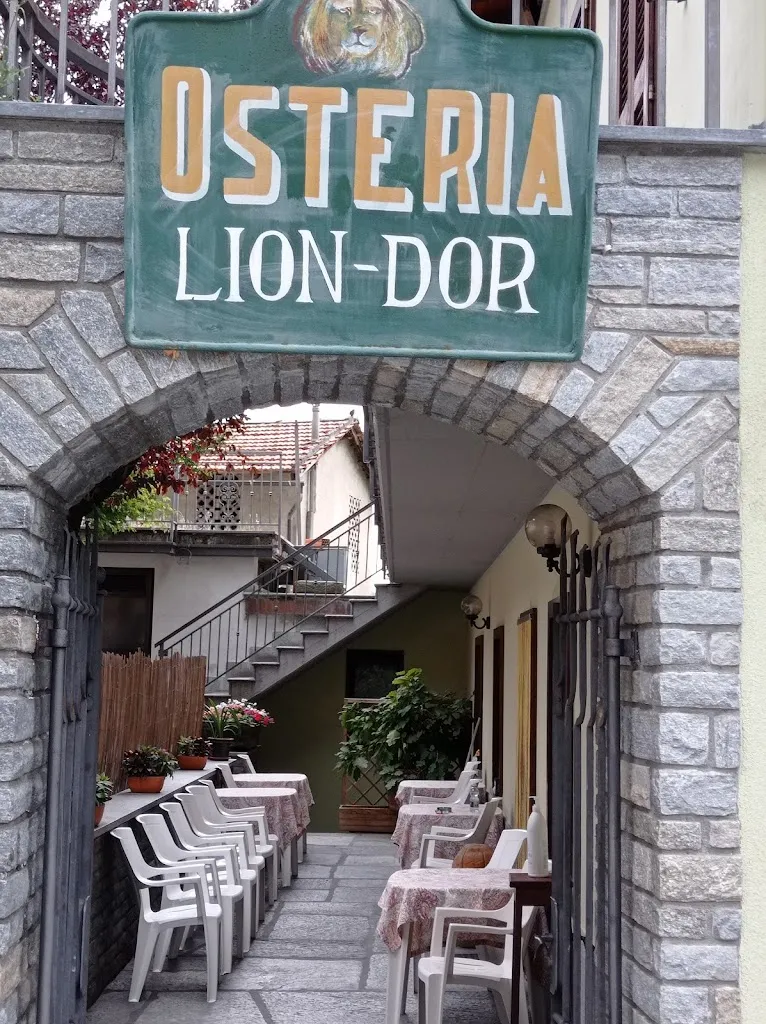 Osteria Lion D'or restaurant in Pont-Saint-Martin
