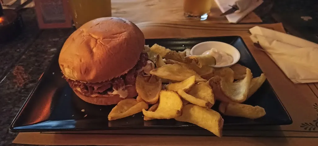 Aurora Trolese_The Cult Rock Pub_Abbiategrasso_review