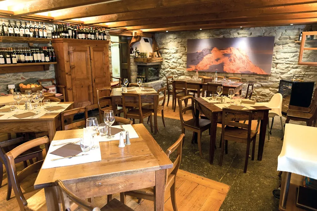 Ristorante Bar Montagna di Luce restaurant in Alagna