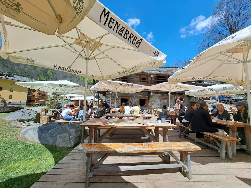 Zam Tachji restaurant in Alagna