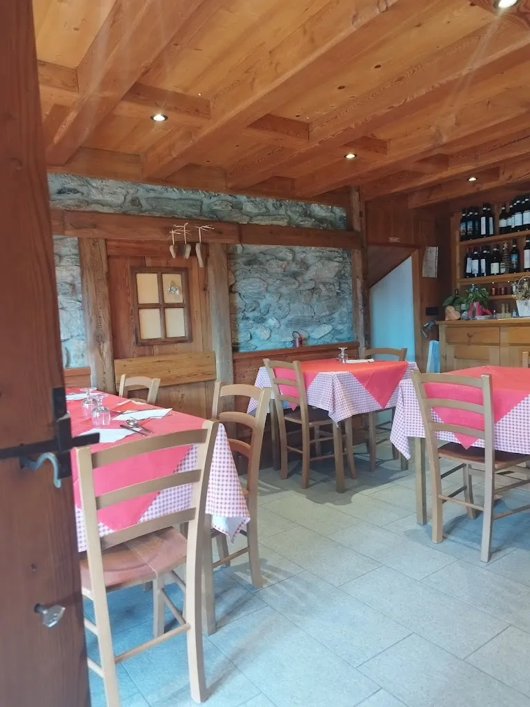 Trattoria Fum Diss_Alagna_slider_image_3