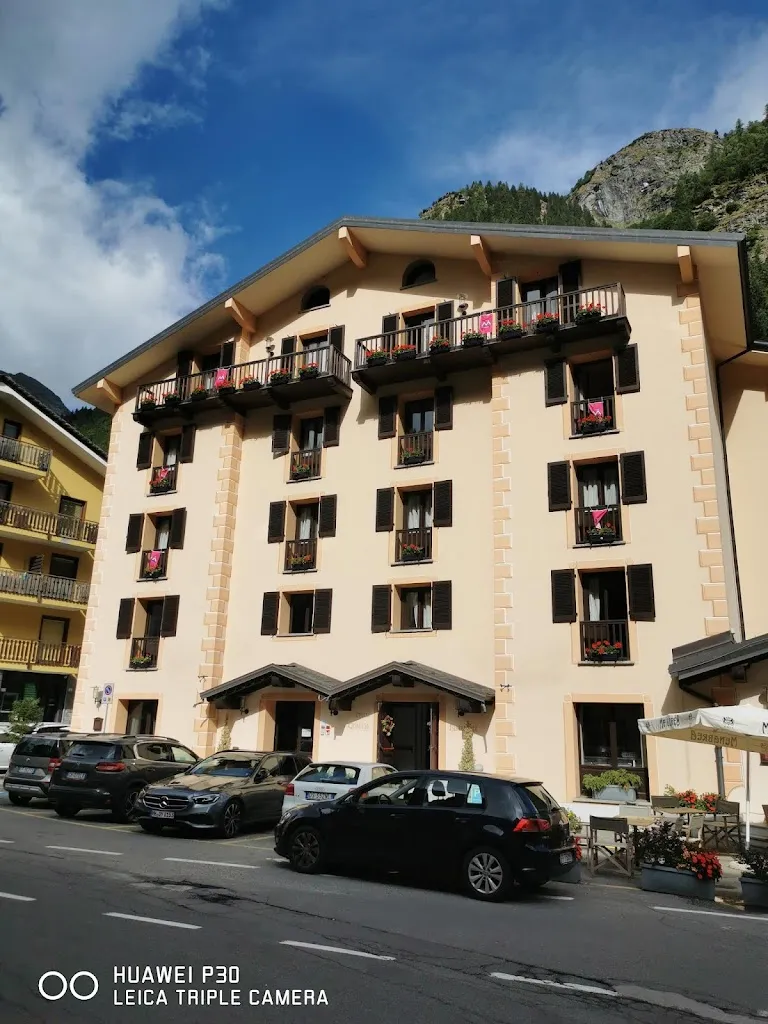 Ristorante Cristallo_Alagna_slider_image_3