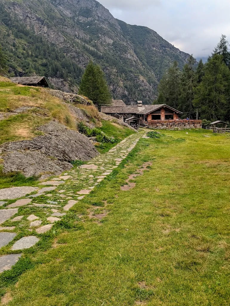 Jacob Cherian_Rifugio Pastore_Alagna_recensione