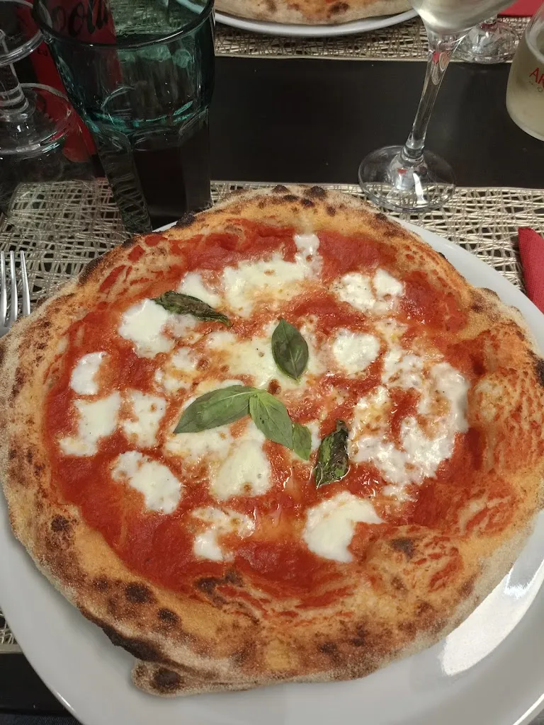 andrea giorgia_Perbacco ! Non solo vineria e pizzeria_Pont-Saint-Martin_review