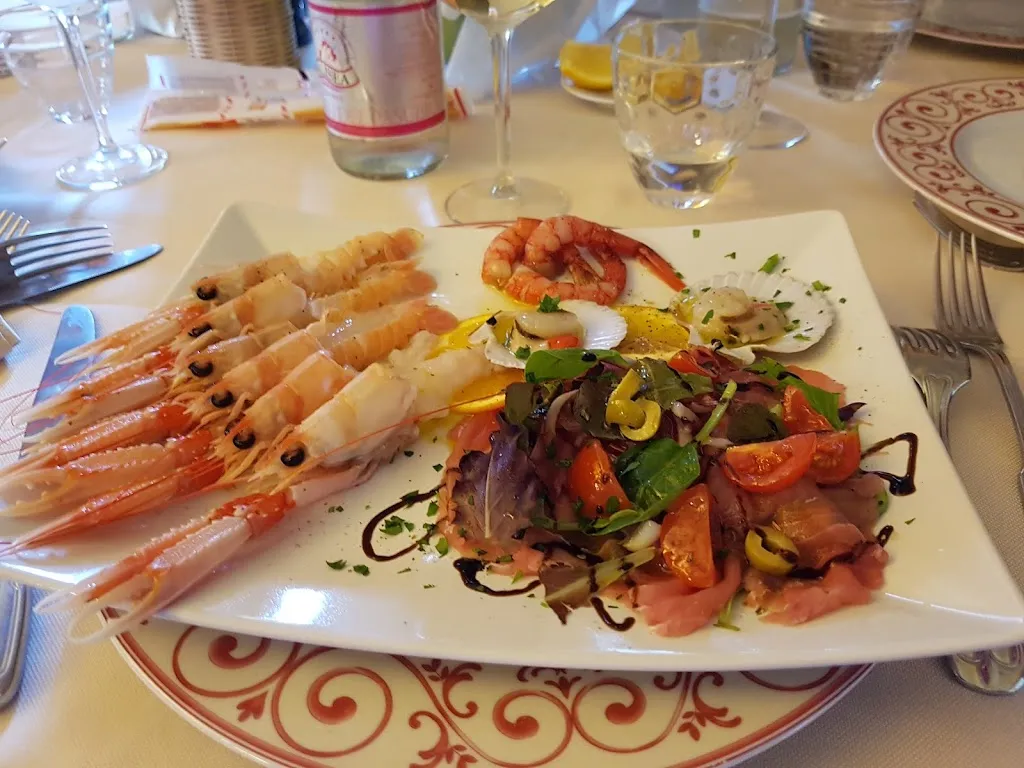 At the hunter_Albaredo_slider_image_2