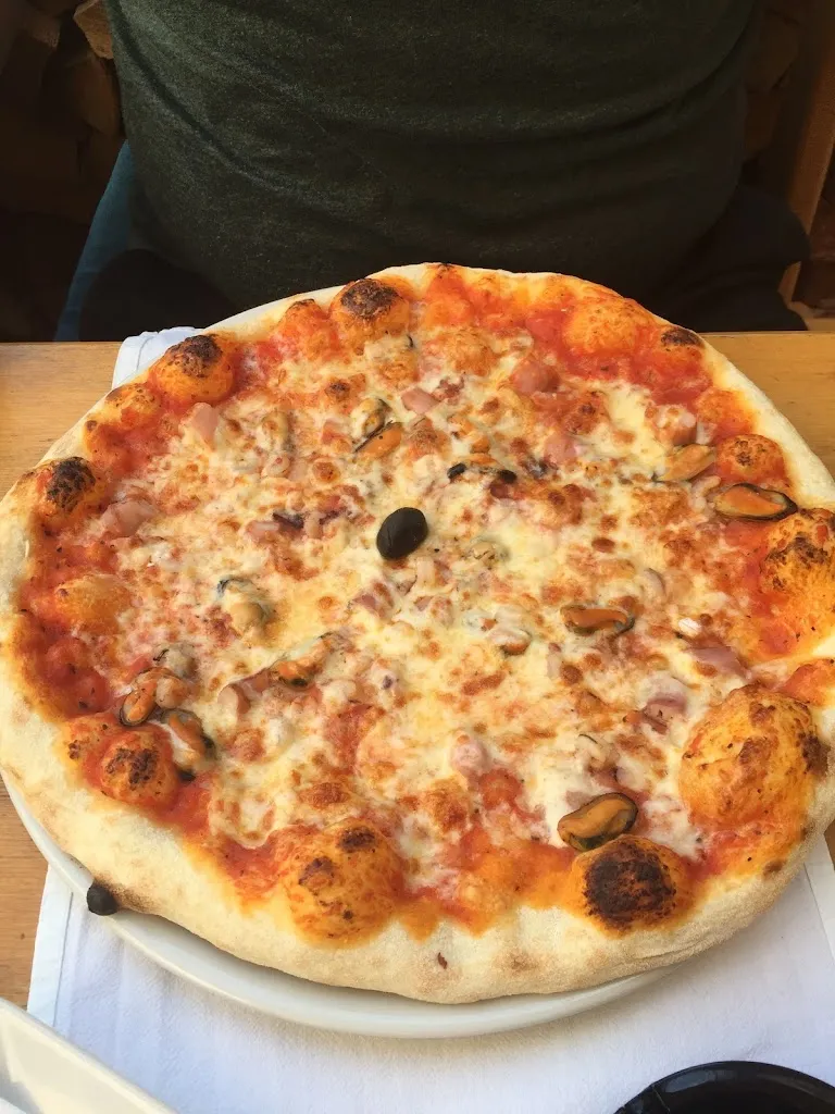 Lucie Vrzáková_Pizzeria Congo Bar_Albaredo_review