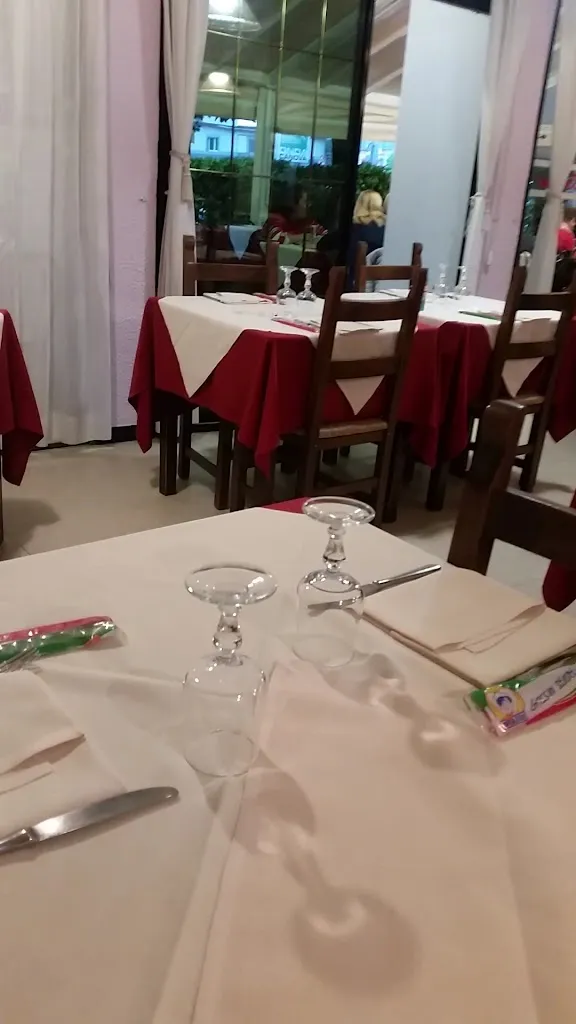 Ristorante Pizzeria Bel Ami' Di Fu Qiuhua_Albano Sant'Alessandro_slider_image_2