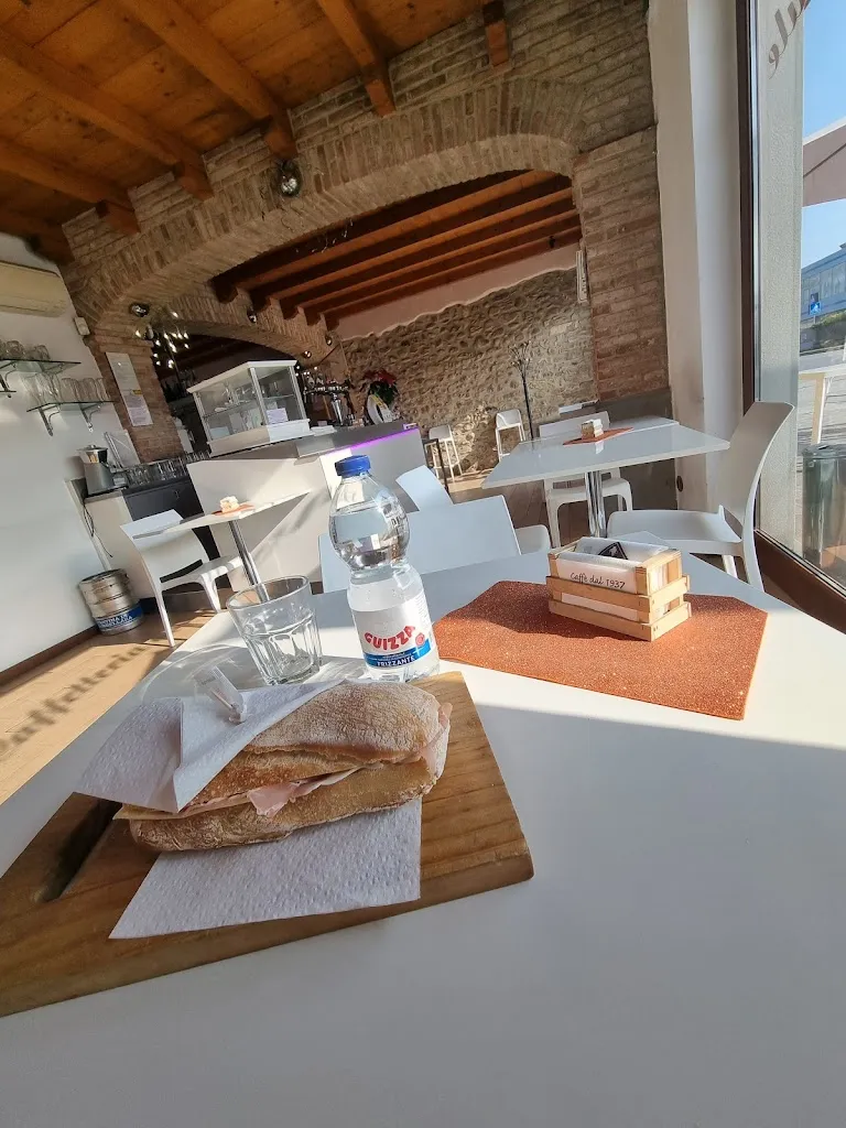 Caffetteria Tonale Bar Tavola Calda_Albano Sant'Alessandro_slider_image_3