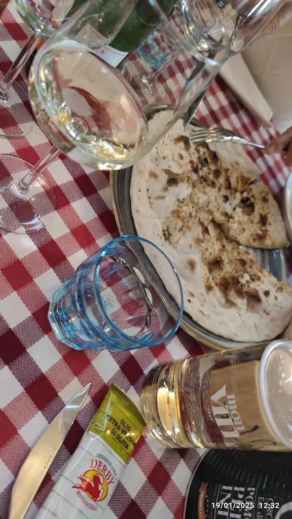 Ele Berny_Trattoria Pizzeria Griglieria Numero7_Albese Con Cassano_review