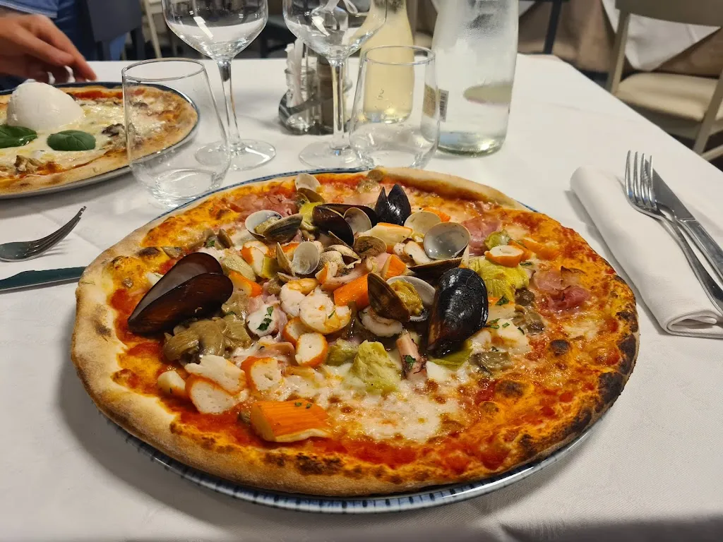 Al Pesce Vela_Albese Con Cassano_slider_image_3