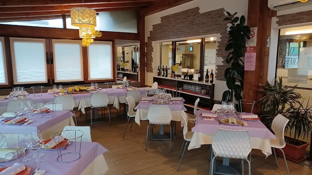 Ristorante Pizzeria Ziocosimo-Caterina restaurant in Albese Con Cassano