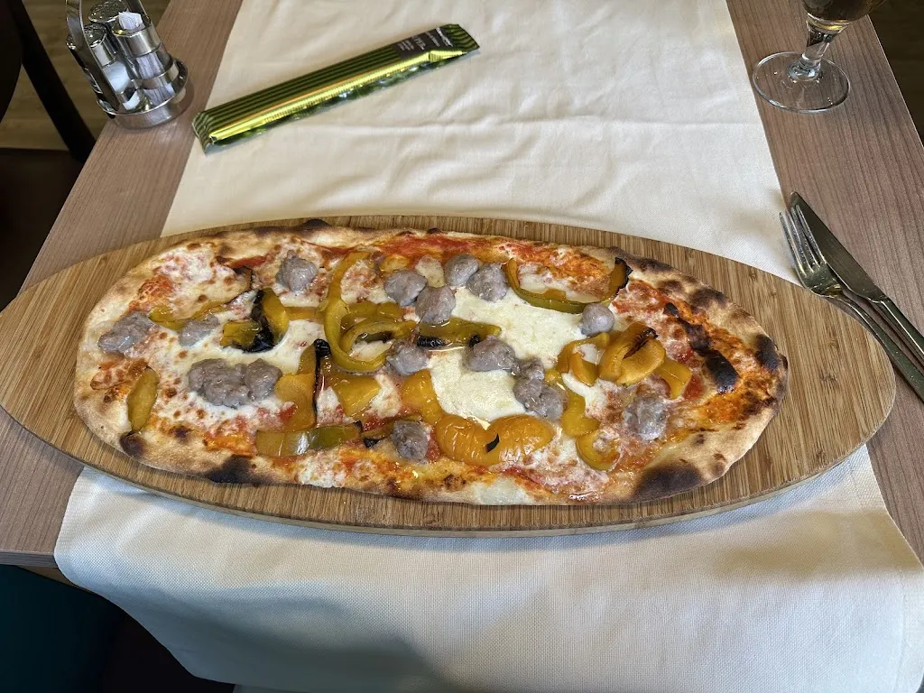 Chris Howell_Ristorante Elvis Di Tavernerio_Albese Con Cassano_review