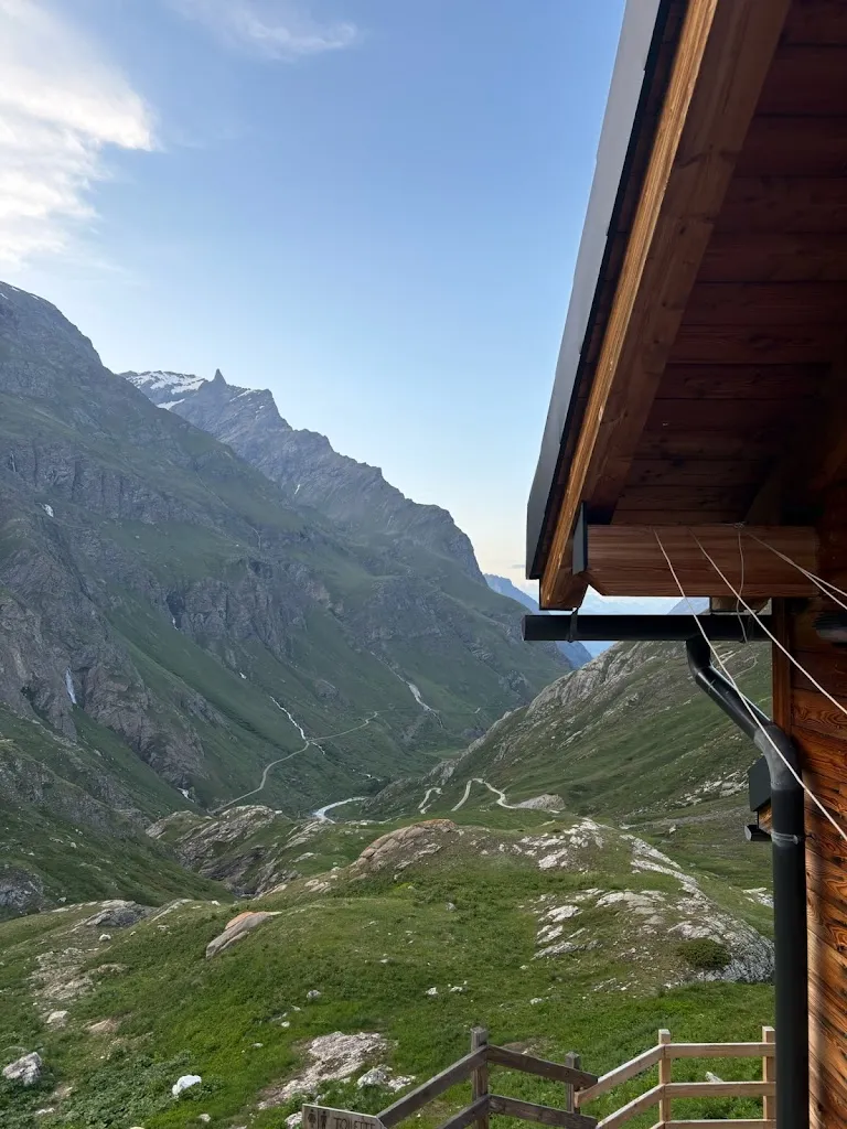 Julie Van den Audenaerde_Refuge Jean-Frédéric Benevolo_Rhemes-Notre-Dame_review