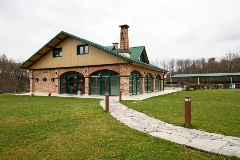 Farmhouse Ca Verda_Albiolo_slider_image_1