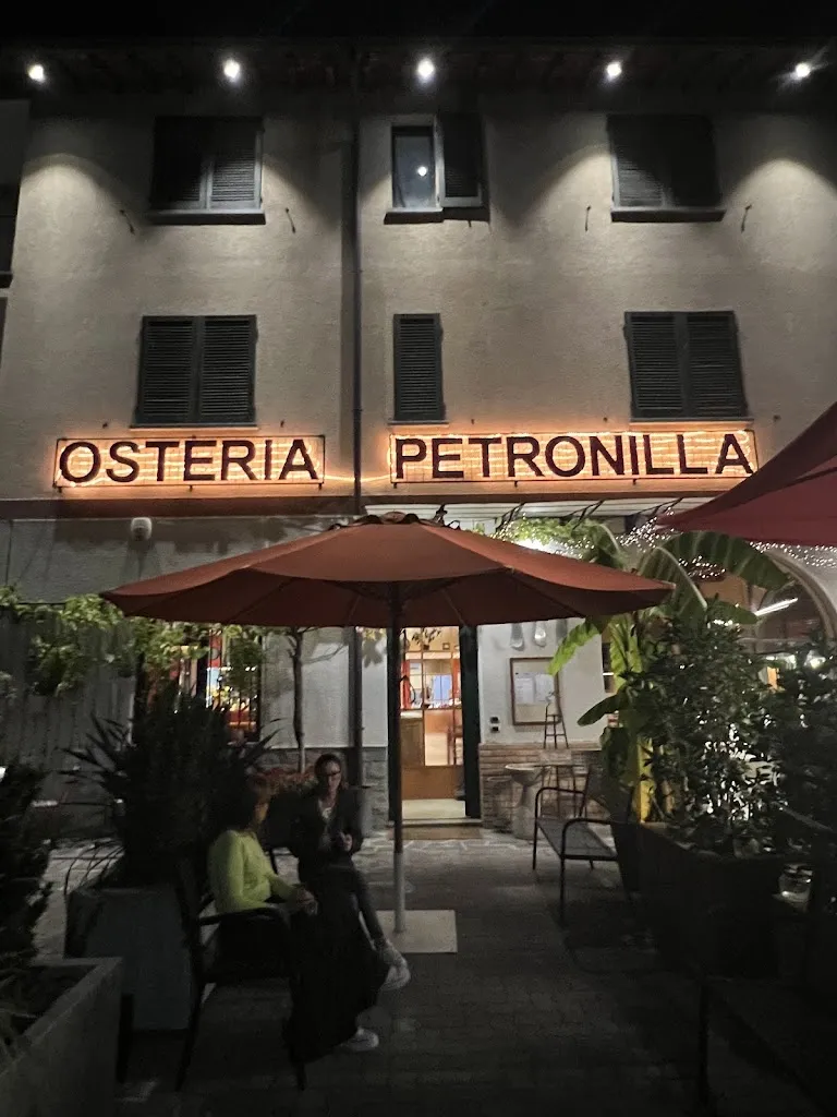 Gemma Rawles_Petronilla_Albavilla_recensione