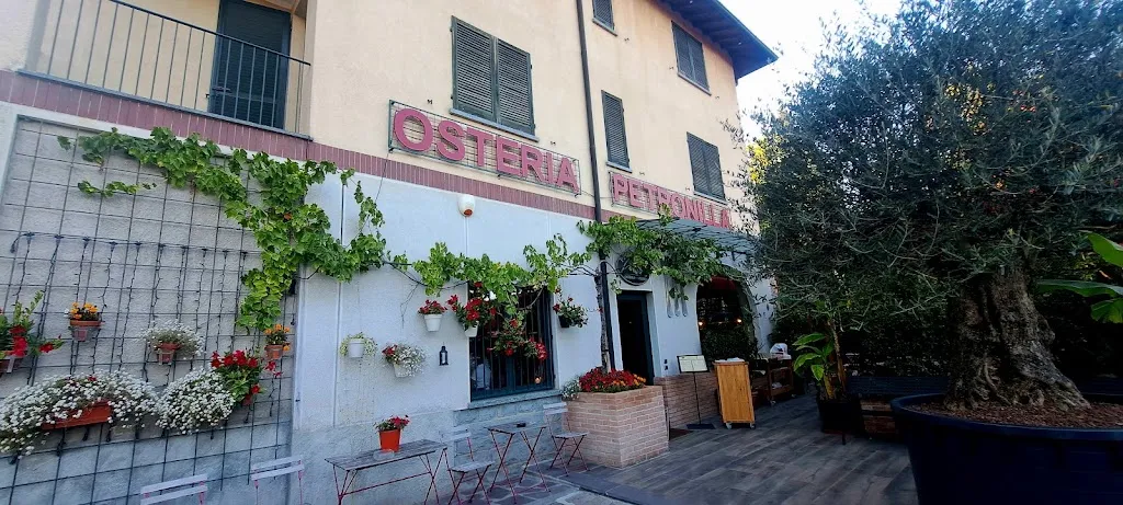 Petronilla_Albavilla_slider_image_3