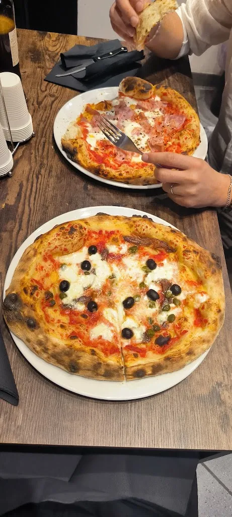 Linda Mirova_VORACE Pizzeria D'Asporto_Albavilla_review