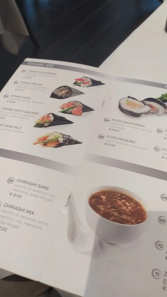 Menu_Sakari_Albino_image_1