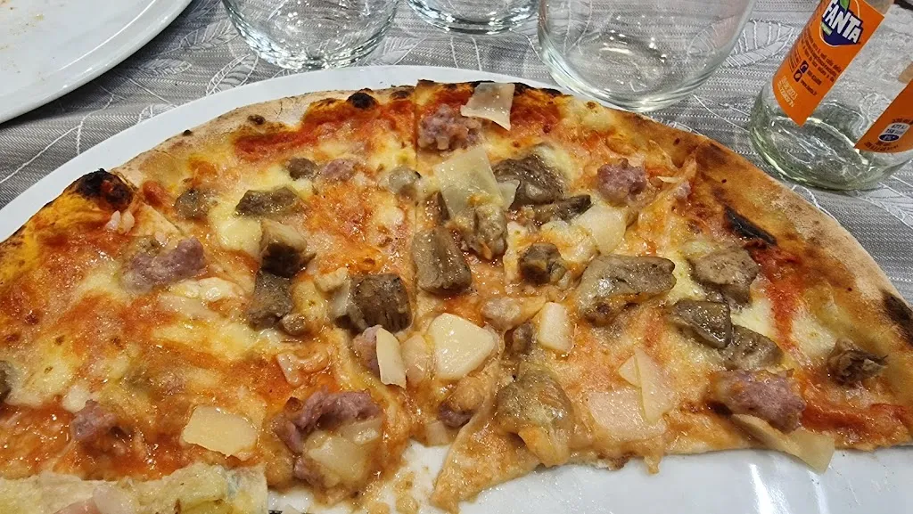 Ristorante Pizzeria La Fermata_Albuzzano_slider_image_3