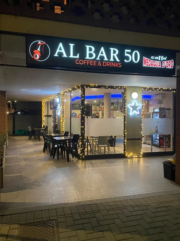 Al Bar 50 restaurant in Albuzzano