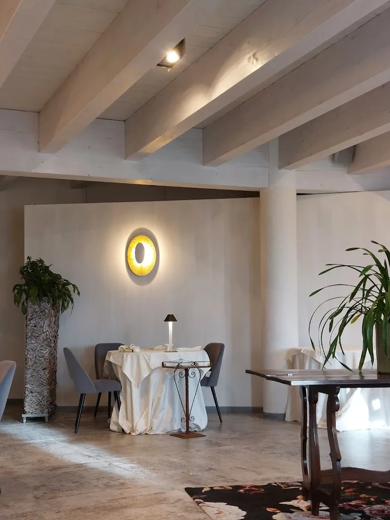 Roberto Seghezzi_Tenuta Casa Virginia_Almè_review