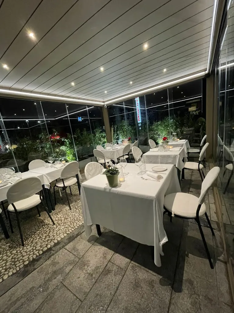 Opera LAB Bistrot & Cafè restaurant in Almè