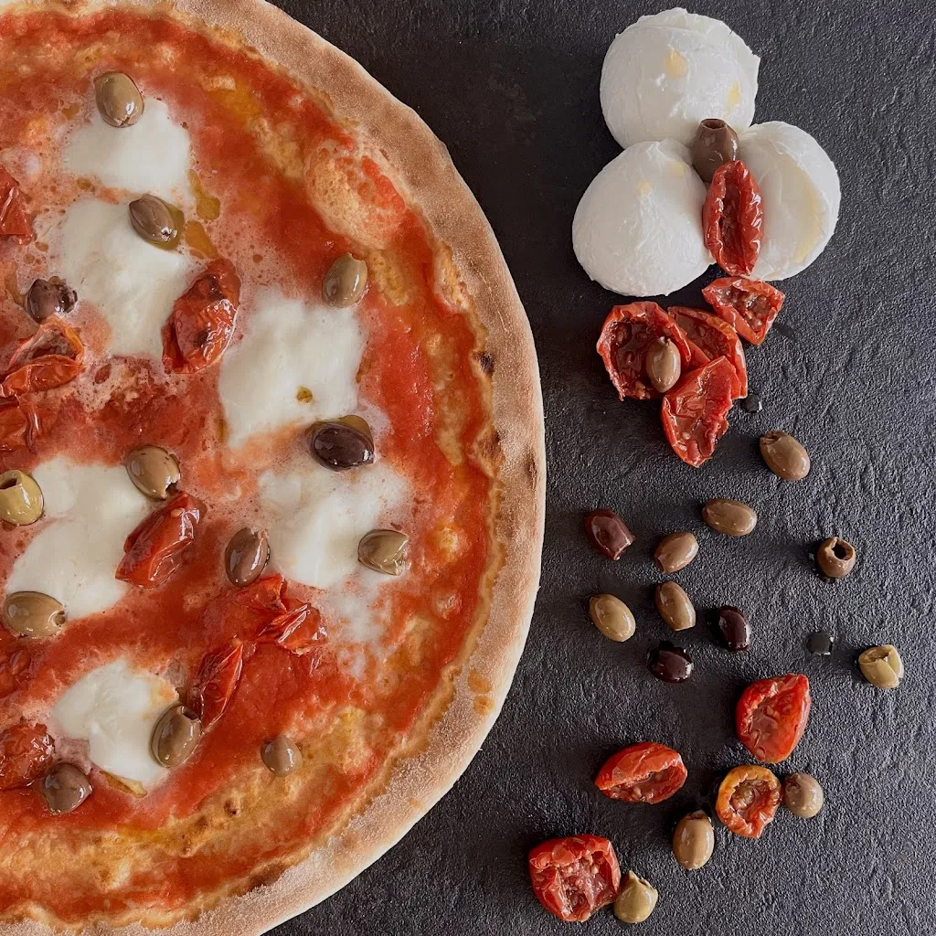 Pizzeria 80 Fame_Almè_slider_image_2