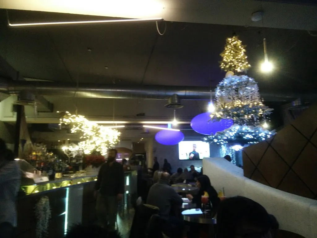 Joseph Galea_Niniva Risto Lounge Bar_Almè_review