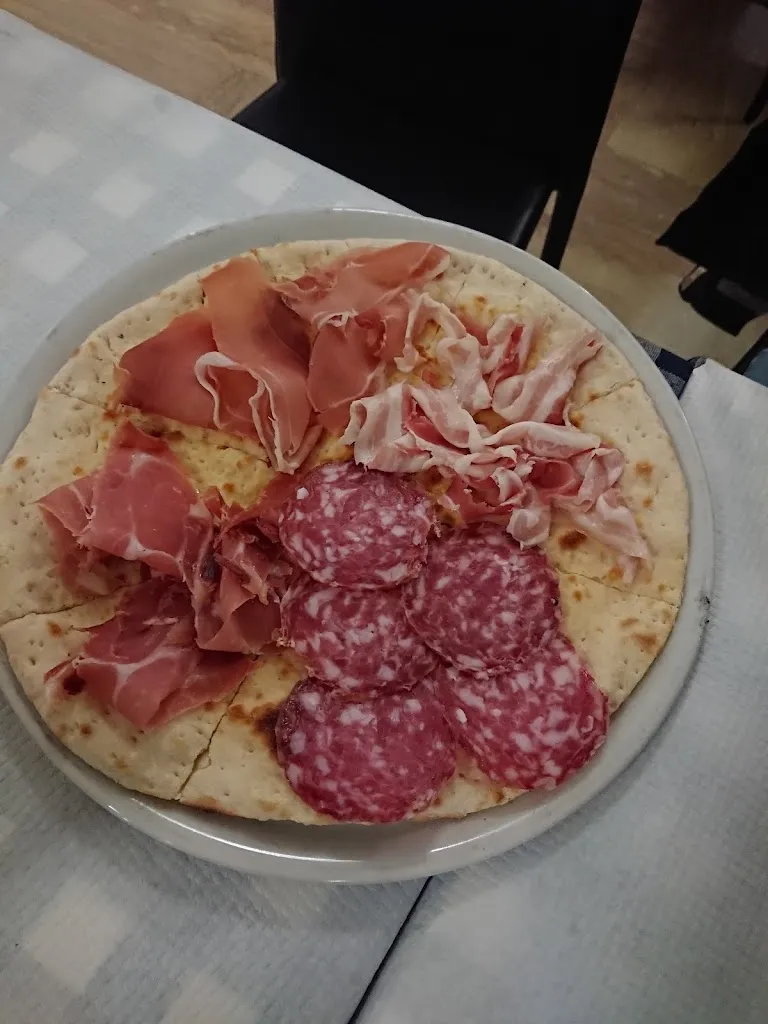 Massimo Fedeli_Pizzeria Del Viale_Almè_review