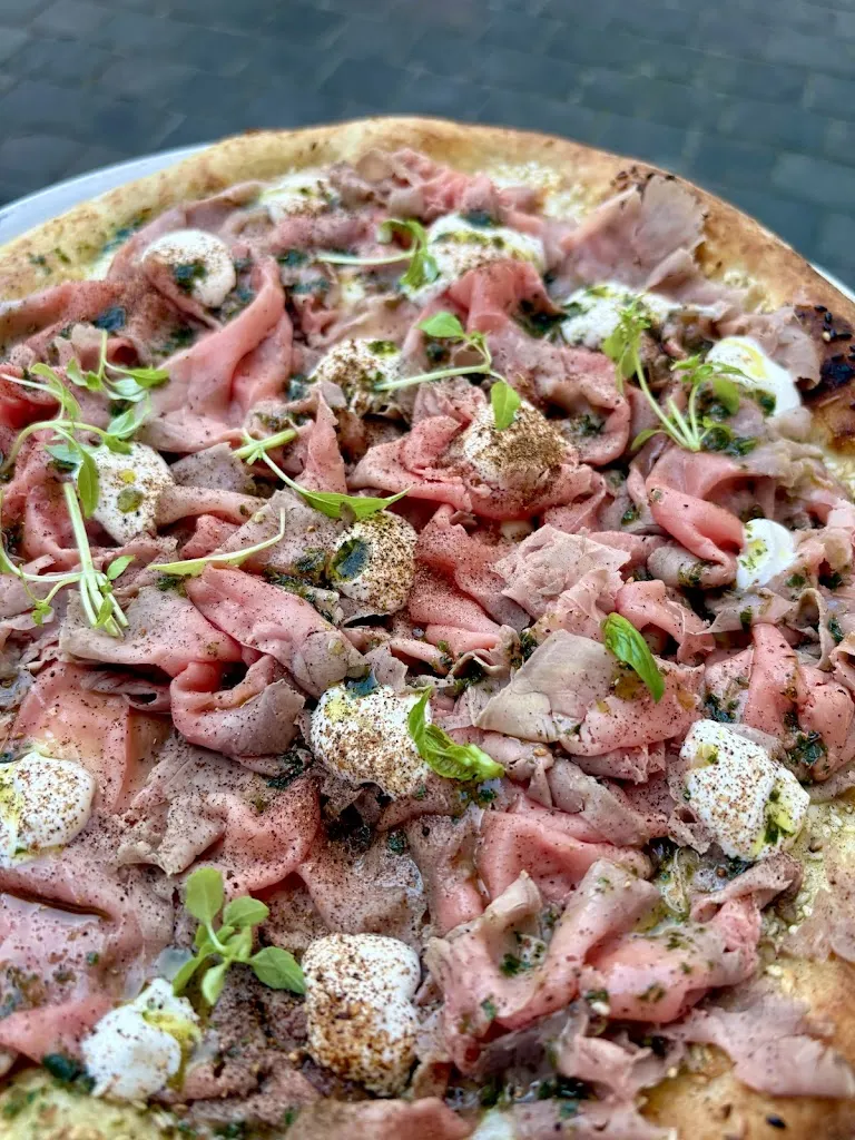 Claro Pizzeria Contemporanea | Pizza Gourmet_Almè_slider_image_3