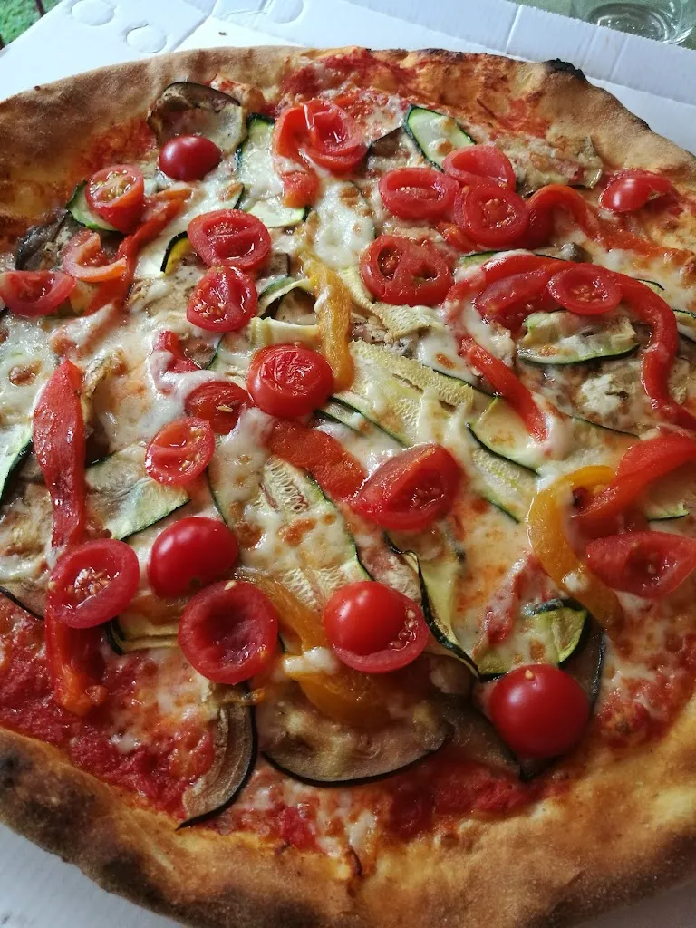 Pizzeria D'Almè di D'Agostino Patrizia restaurant in Almè