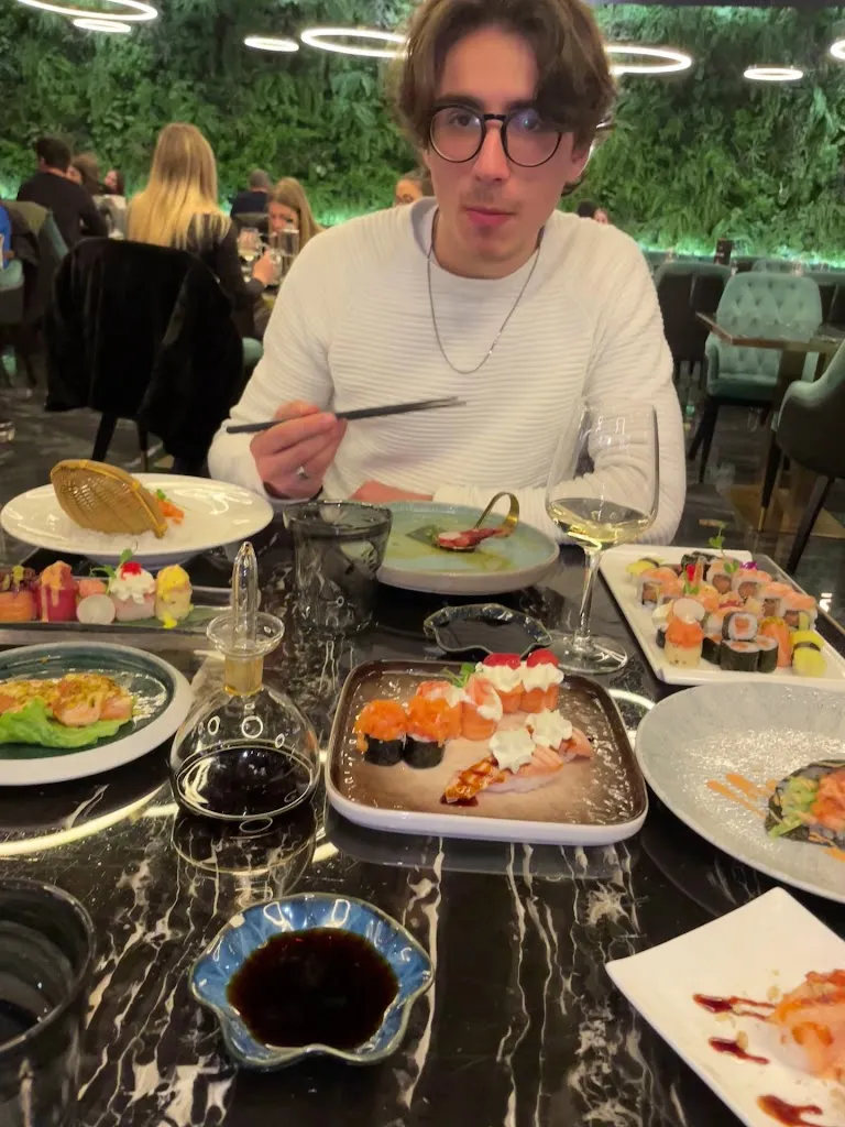 K Kaiseki Sushi Restaurant - Ambivere_Ambivere_slider_image_2