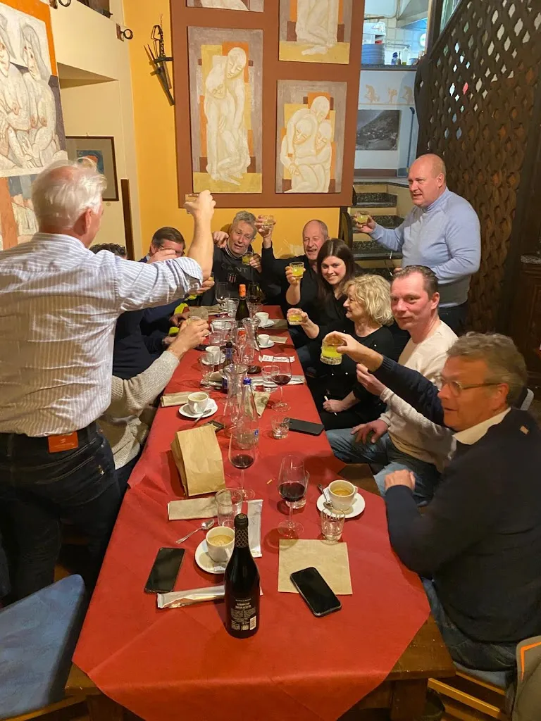 Al Carel Pizzeria di Gessica Porta restaurant in Anfo