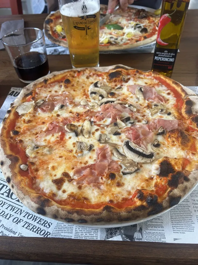 Tomas Galla_Civico 02 Cafe'_Annicco_review