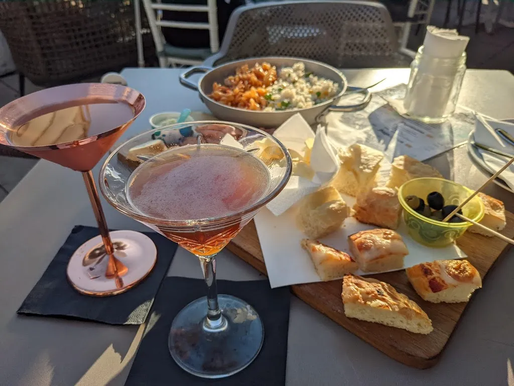 Mauro Bellati_Goa Cocktail Bar con Cucina_Anzano del Parco_recensione